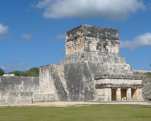 El Juego de Pelota, Chichen Itzá desde Cancún