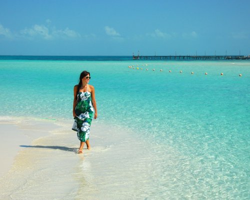 Admira la Belleza del Mar Caribe, Vive Cancún